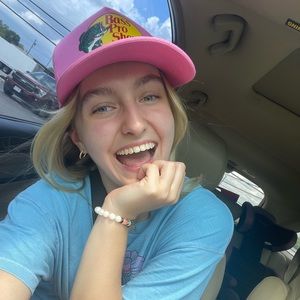 Meet your Posher, Alana